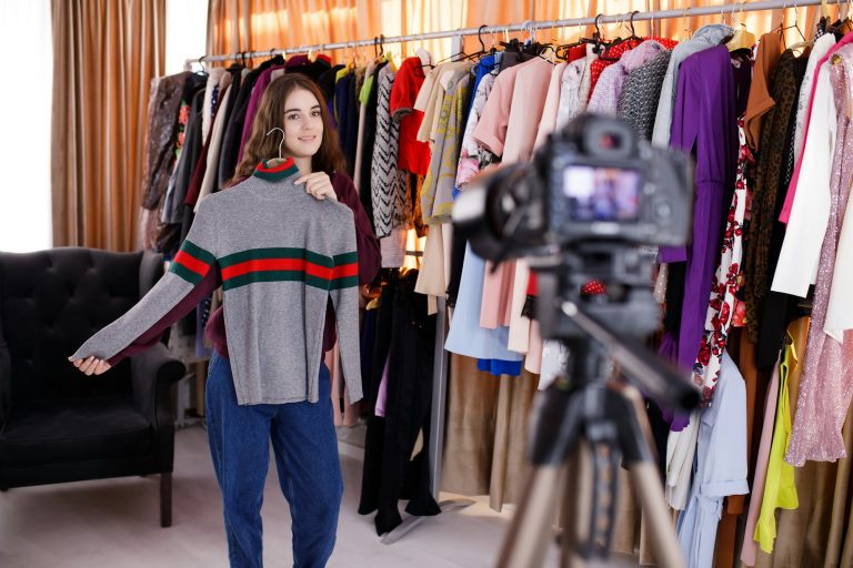 Boosting E-Commerce Sales with Educational Videos